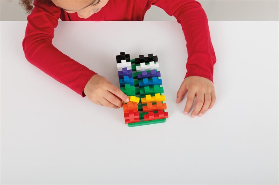 Konstruktori mazākiem bērniem